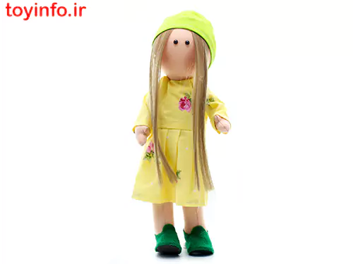 عروسک  با لباس های زرد